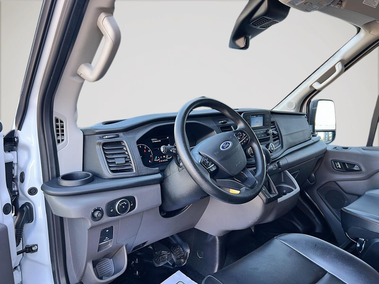 Ford Transit 250 TOIT HAUT 2025 Québec - photo #27