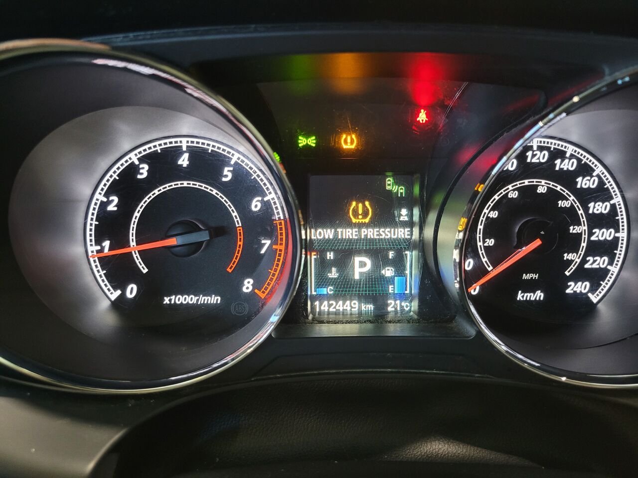 2020 Mitsubishi RVR Brown  - photo #14