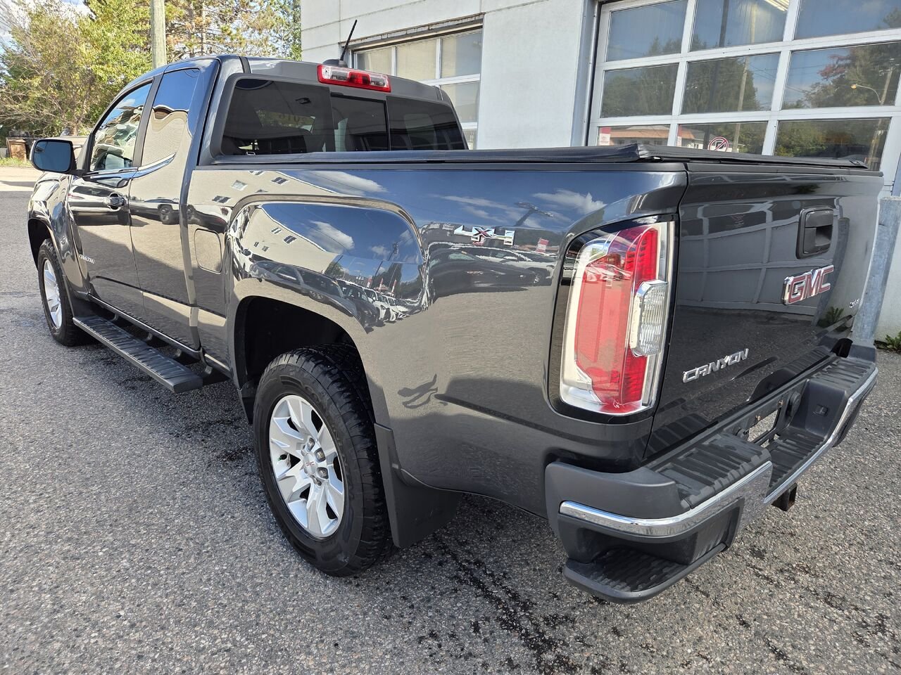2016 GMC CANYON SLE Grey Mont-Laurier - photo #5