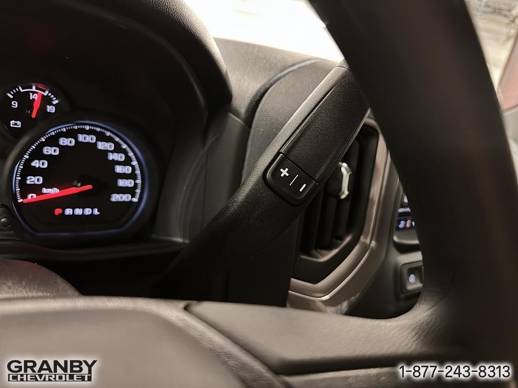 CHEVROLET Silverado 1500 K1500 SILVERADO CREW CAB CUSTOM STD/BOX (1CX) | B26-0627 2026 Noir Granby - photo #16