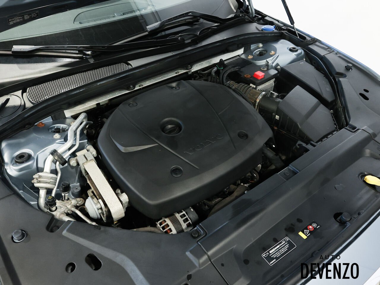 2017 Volvo S90 Blue Saint-Eustache - photo #18
