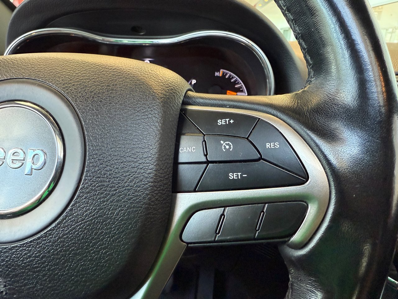 2019 Jeep Grand Cherokee Notre-Dame-des-Prairies - photo #15