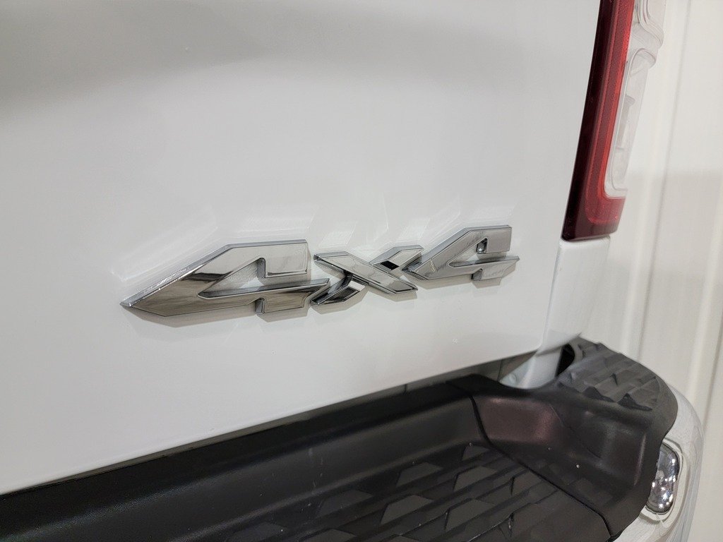 2019 Ram 2500 Tradesman 4x4 Crew Cab 8' Box White Val-David - photo #32