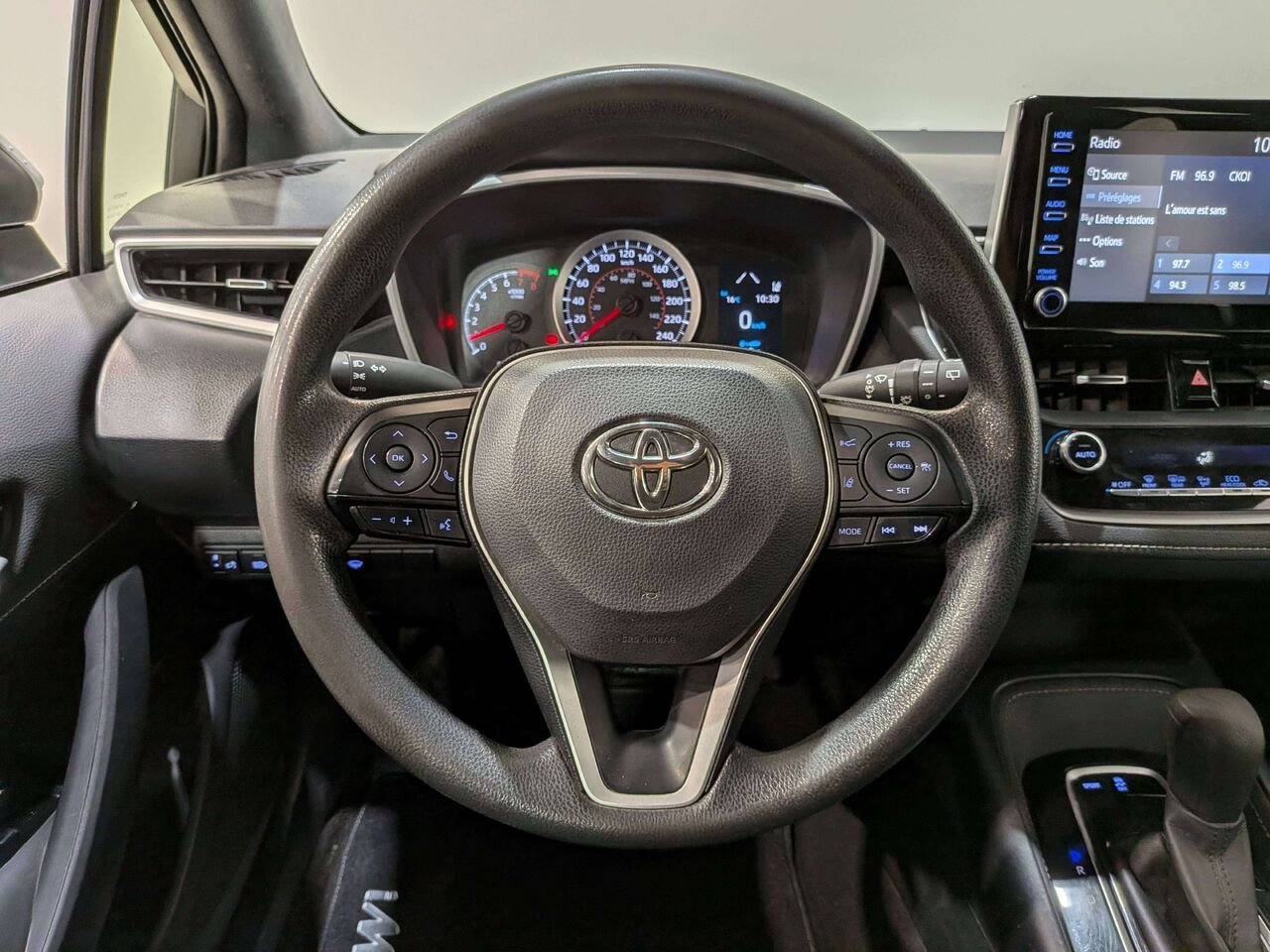 Toyota Corolla à hayon Manual 2019 Blanc Val-David - photo #12