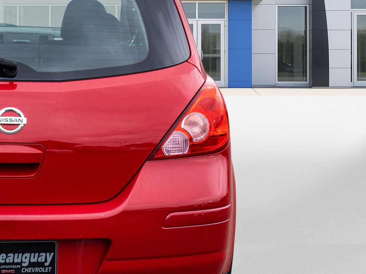 Nissan Versa 5dr HB I4 Auto 1.8 S 2009 Rouge Châteauguay - photo #26