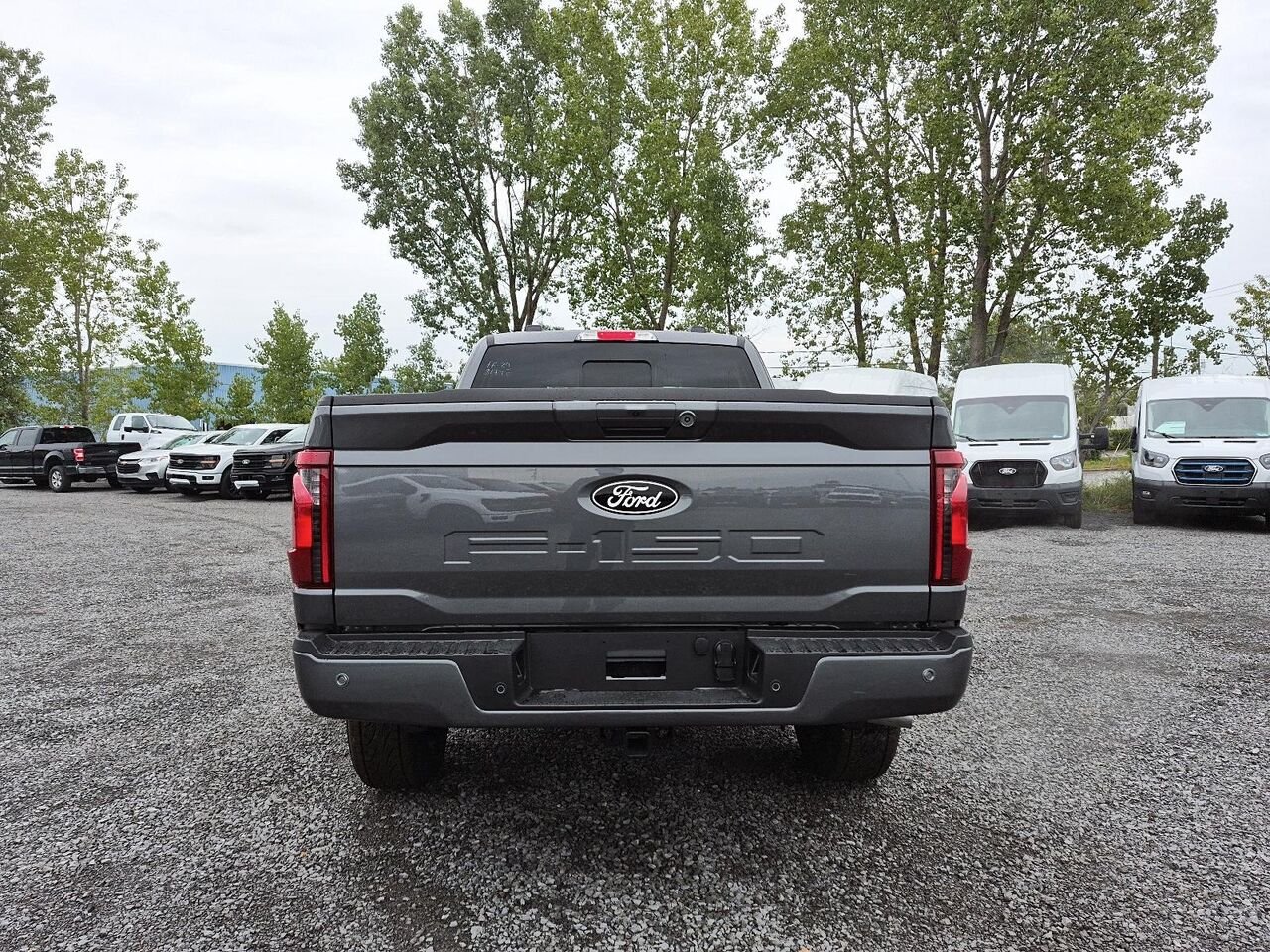 Ford F-150 2F197 | XLT 2026 Gris carbonisé métallisé Saint-Jérôme - photo #4