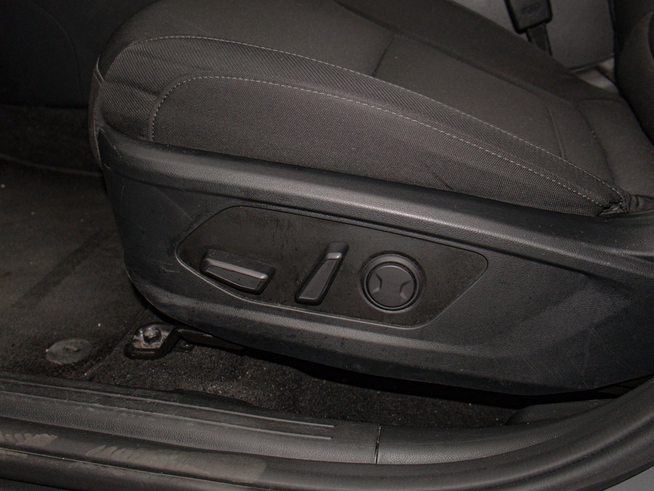 2025 Hyundai Tucson Preferred AWD Grey Sherwood Park - photo #17
