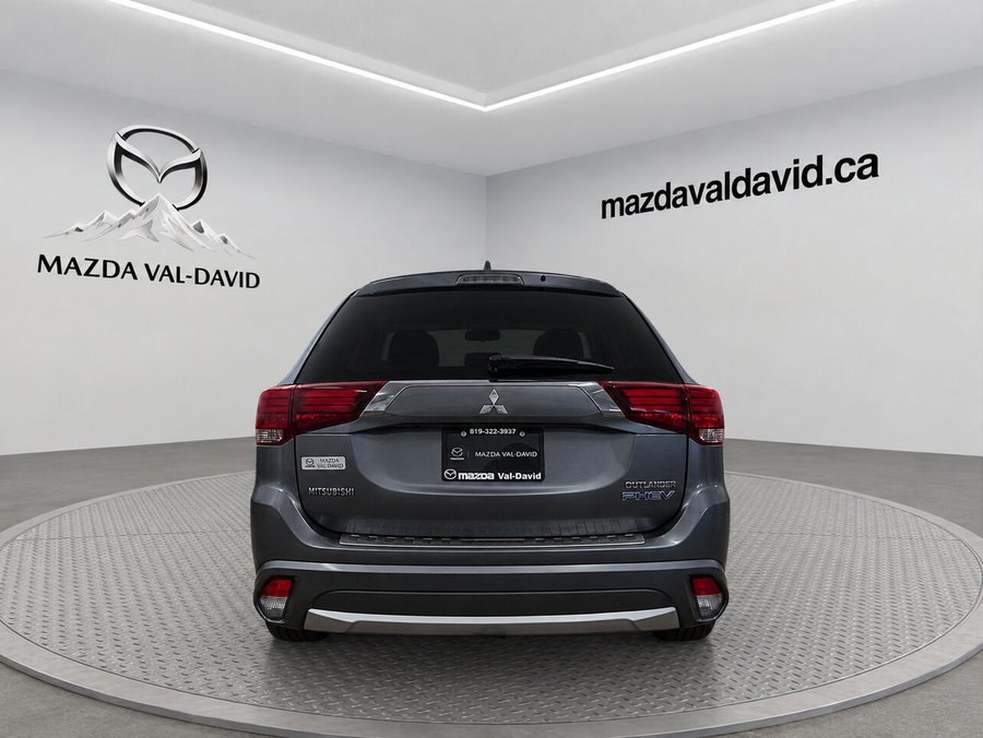 2018 Mitsubishi Outlander Plug-In Hybrid GT S-AWC Grey
