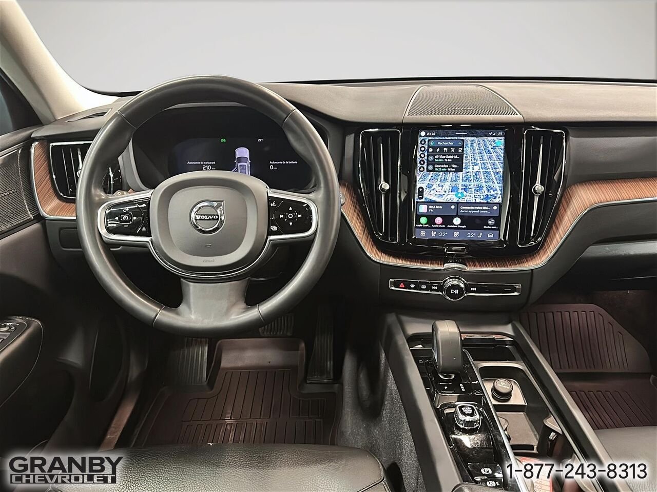 2024 Volvo XC60 Recharge Plus Dark Theme | G3874 Beige Granby - photo #12