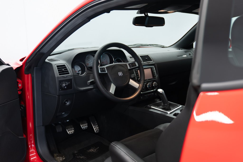 Dodge Challenger Coupé 2 portes SRT8 MANUAL *PRICE IN USD* 2010 Rouge Kirkland - photo #35