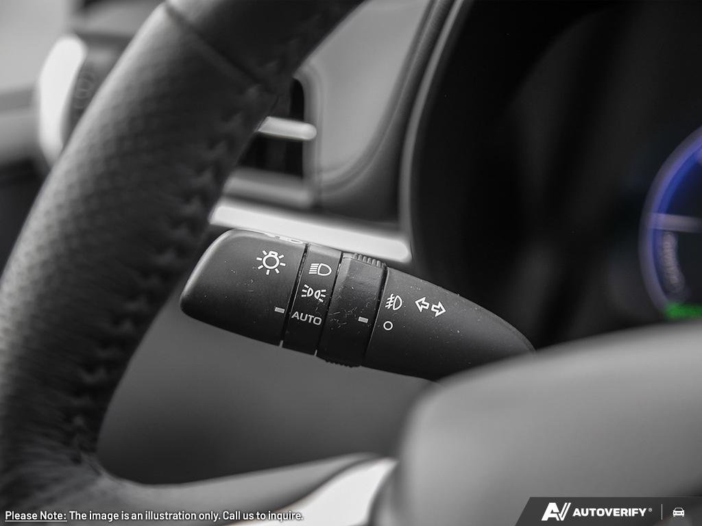 Toyota Sienna Limited TI 7 places 2026 Frisson glacé nacré Sherbrooke - photo #22