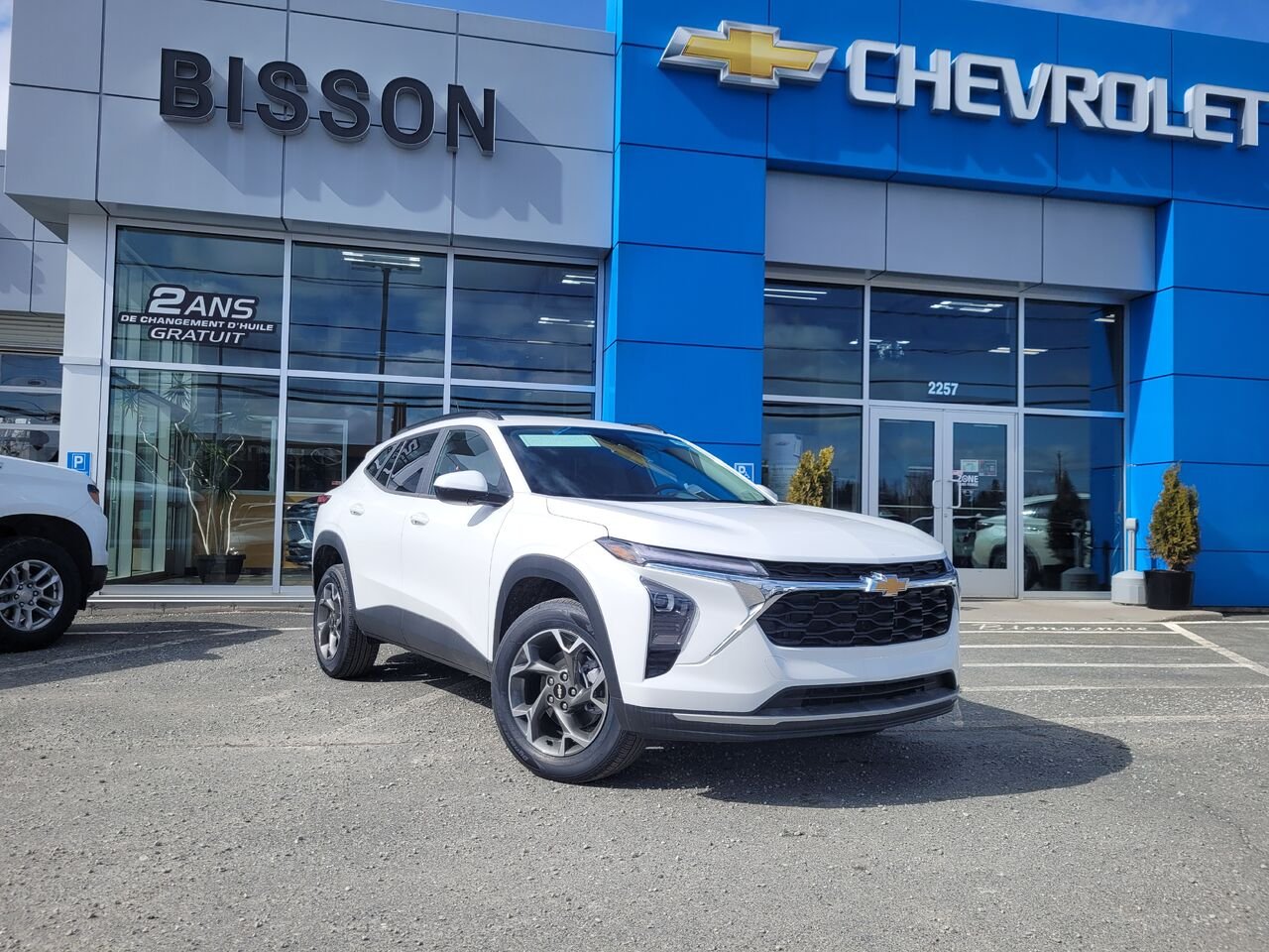 2026 Chevrolet Trax Traction avant 4 portes LT Summit White Thetford Mines - photo #1