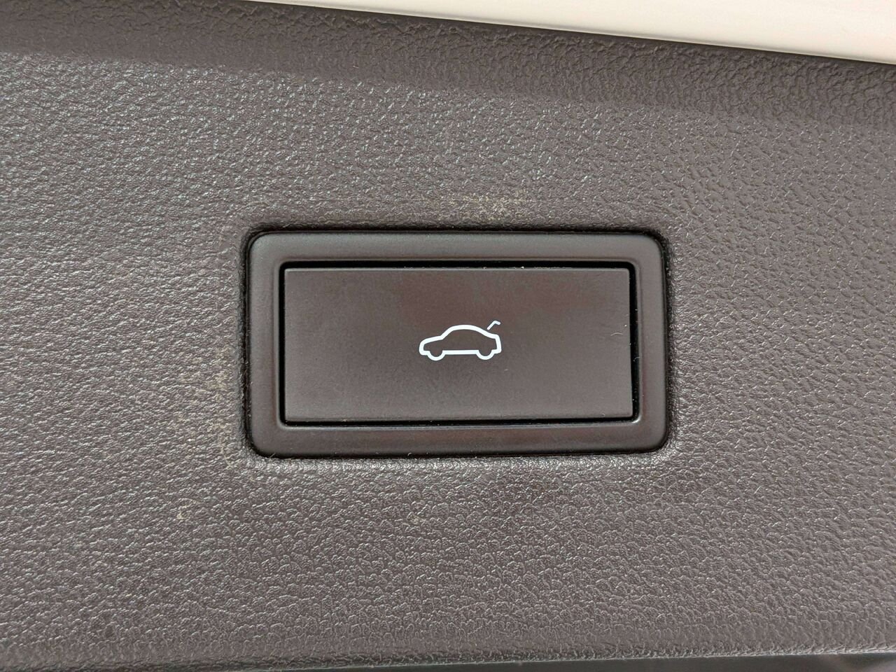 2021 Volkswagen Tiguan Comfortline 4MOTION White Val-David - photo #9