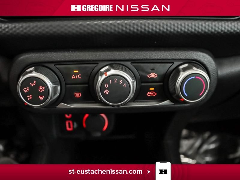 Nissan Kicks 2024 Gris Laval - photo #22