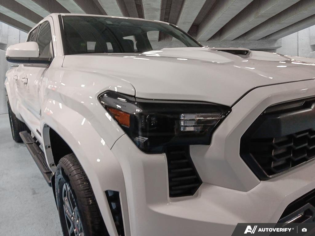 2025 Toyota Tacoma S2501725 | 4x4 Double Cab Auto White Edmonton - photo #7