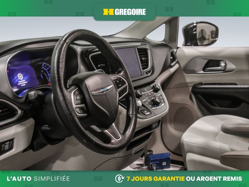 Chrysler Pacifica 2019 Noir Blainville - photo #11