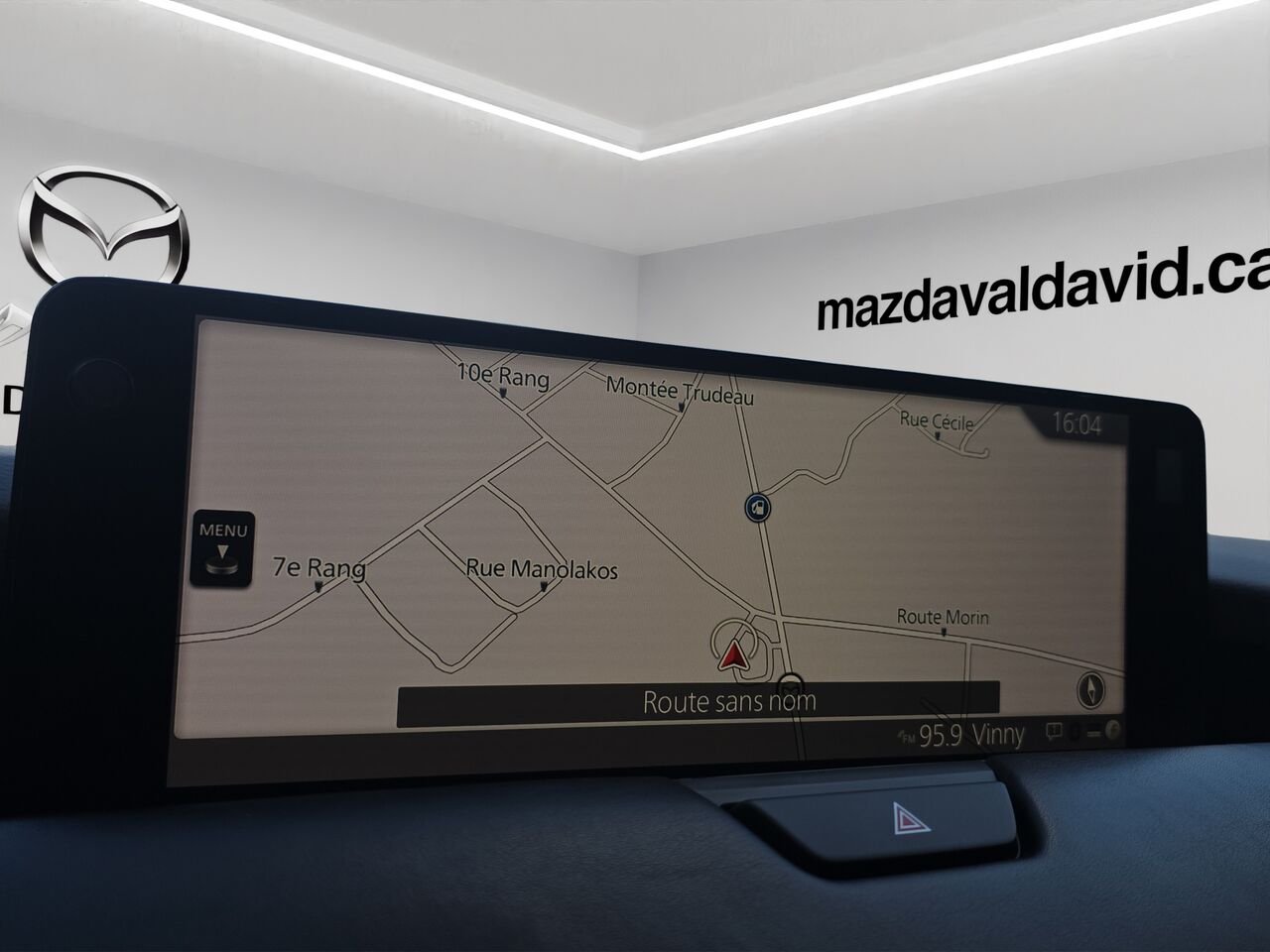 2026 Mazda CX-90 MHEV Signature TI Platinum Quartz Metallic Val-David - photo #25