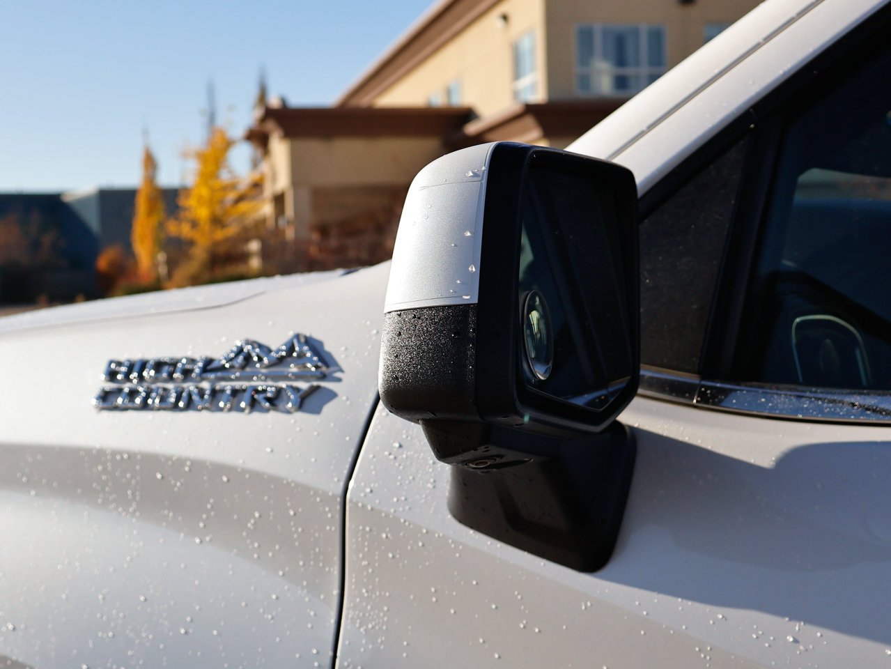 2020 Chevrolet Silverado 1500 4WD Crew Cab 147 High Country White Sherwood Park - photo #7
