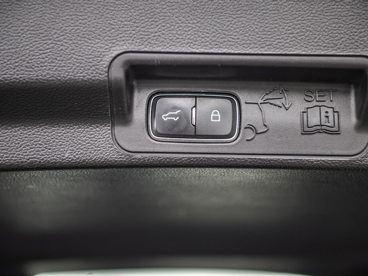 2021 Ford Explorer Blue Sainte-Julienne - photo #10