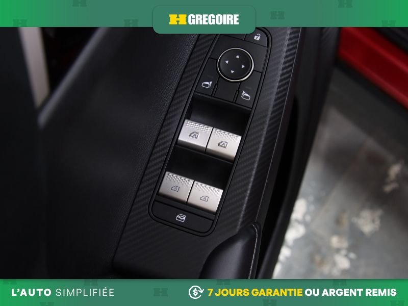 2023 Mitsubishi Outlander Plug-In Hybrid Red Blainville - photo #18