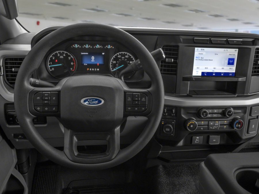 Ford Super Duty F-250 SRW XL cabine simple 4RM caisse de 8 pi 2027 Blanc Oxford