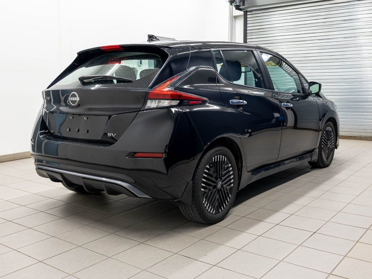 Nissan LEAF SV *NAV* SIÈGES CHAUFF REG ADAPT CARPLAY 2023 Noir Saint-Jérôme - photo #7