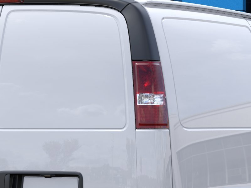 2026 CHEVROLET Express Cargo Van Traction arrière 3500 135 po SUMMIT WHITE Sherbrooke - photo #10