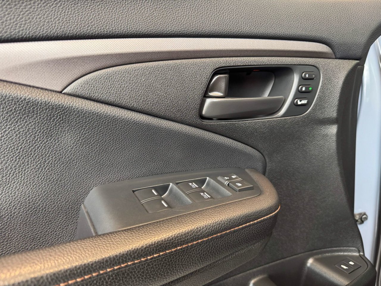 Honda Passport 2023 Gris Notre-Dame-des-Prairies - photo #27
