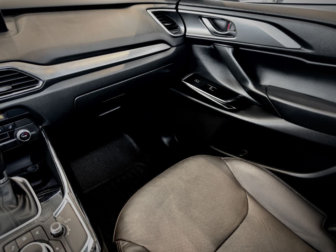 2022 Mazda CX-9 Black Notre-Dame-des-Prairies - photo #22