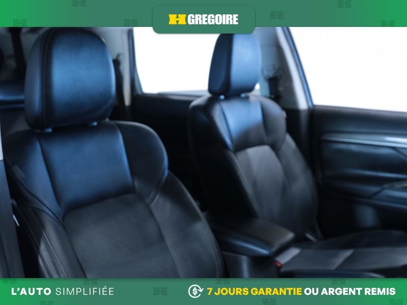 Mitsubishi Outlander 822416A | EX-L AWD AUTO AC CUIR TOIT MAGS CAM RECULE 2020 Blanc Laval - photo #26