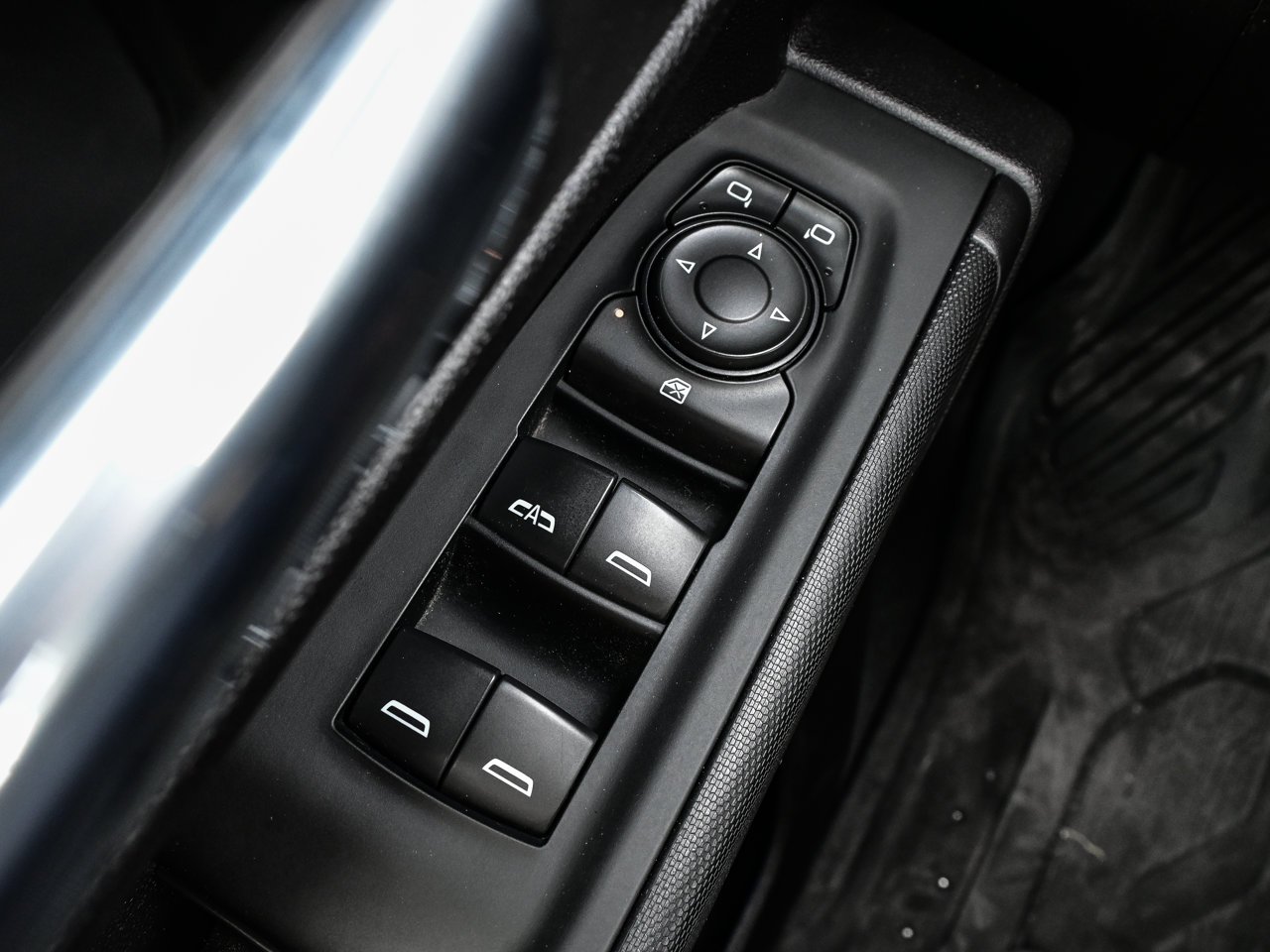2024 GMC Sierra 1500 4WD Crew Cab 147 Pro Grey Sherwood Park - photo #17