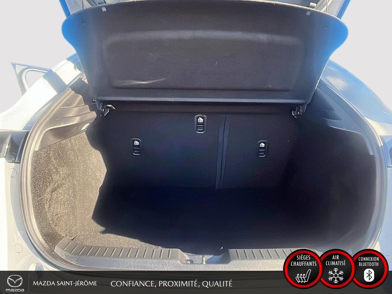Mazda CX-30 GS LUXE | 1 PROPRIÉTAIRE | JAMAIS ACCIDENTÉ | TOIT OUVRANT | CUIR | AWD 2025 Gris Saint-Jérôme - photo #23