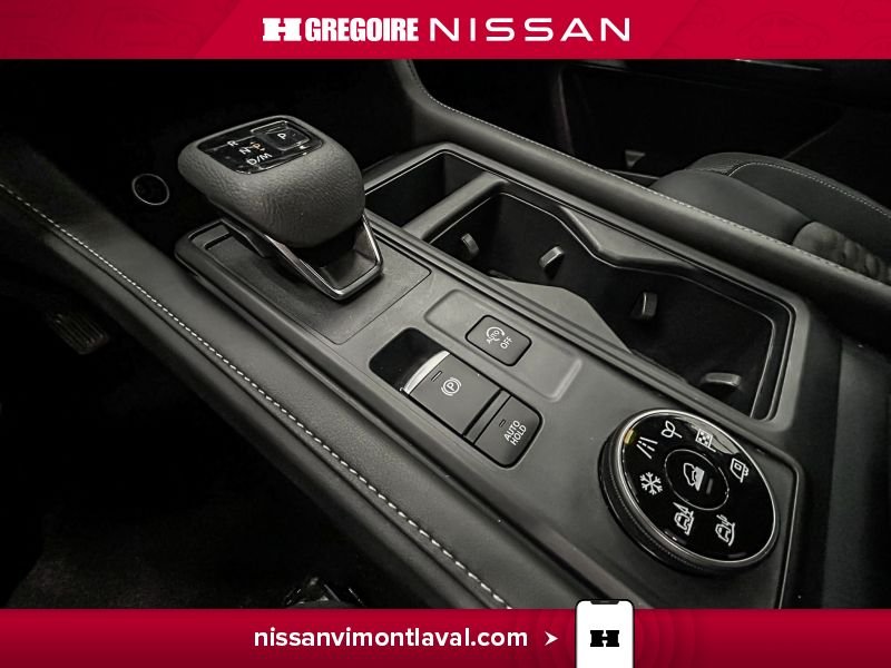 2024 Nissan Pathfinder Grey Laval - photo #25