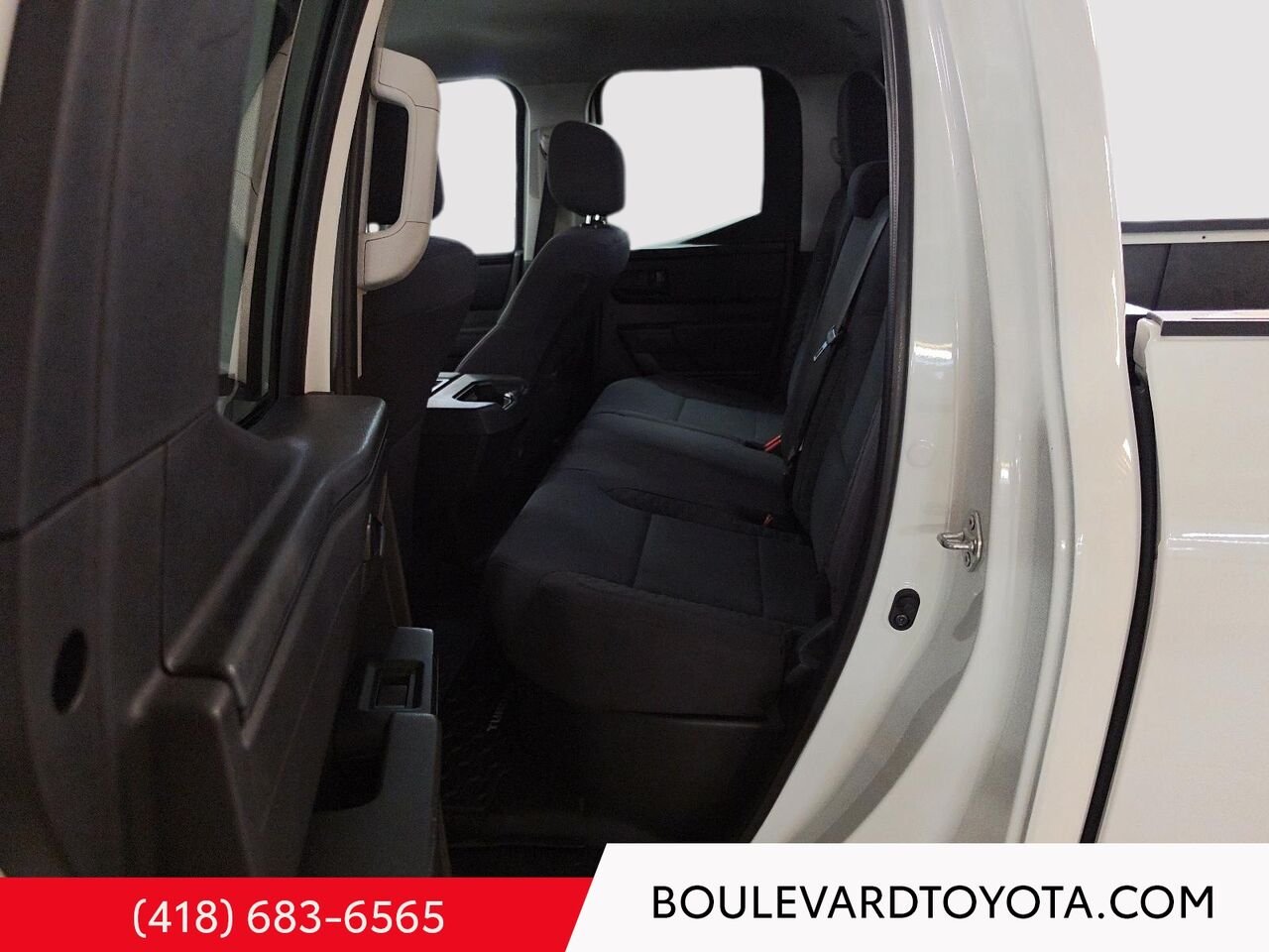 2023 Toyota Tundra 531789-32 | SR DOUBLE CAB, 4x4 White Québec - photo #18