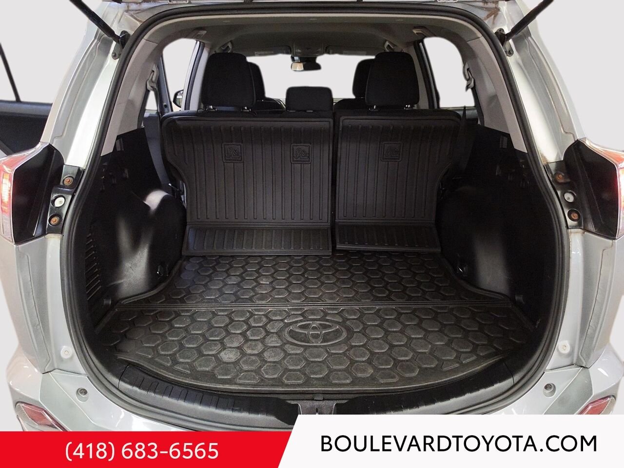 2018 Toyota RAV4 100480A-15 | LE, AWD Silver Québec - photo #18