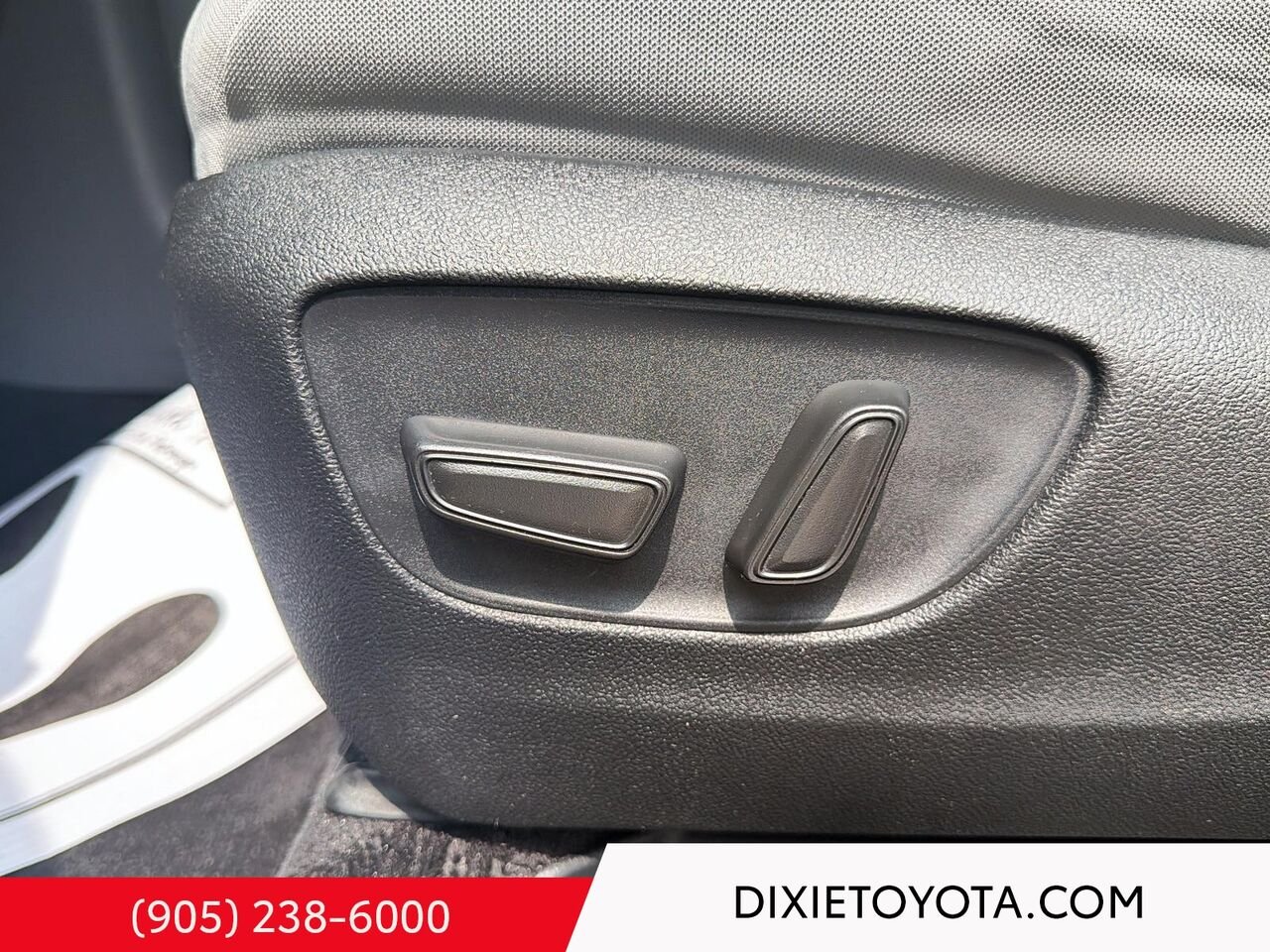 2024 Toyota Sienna LE AWD HYBRID / CLEAN CARFAX / 8 SEATS / HEATED SEATS / ALLOY WHEELS / CARPLAY AND ANDROID AUTO Black Mississauga - photo #9