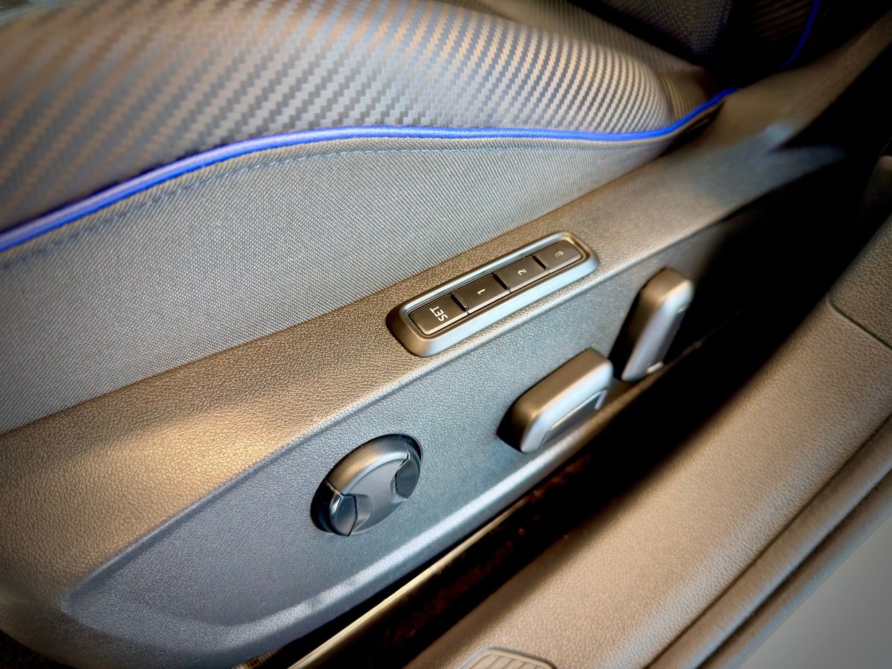 Volkswagen Golf R 2023 Blanc Notre-Dame-des-Prairies - photo #20