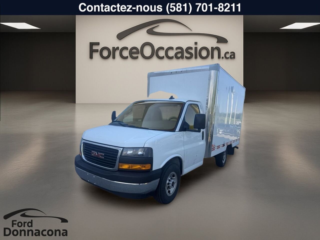 2023 GMC Savana White  - photo #0