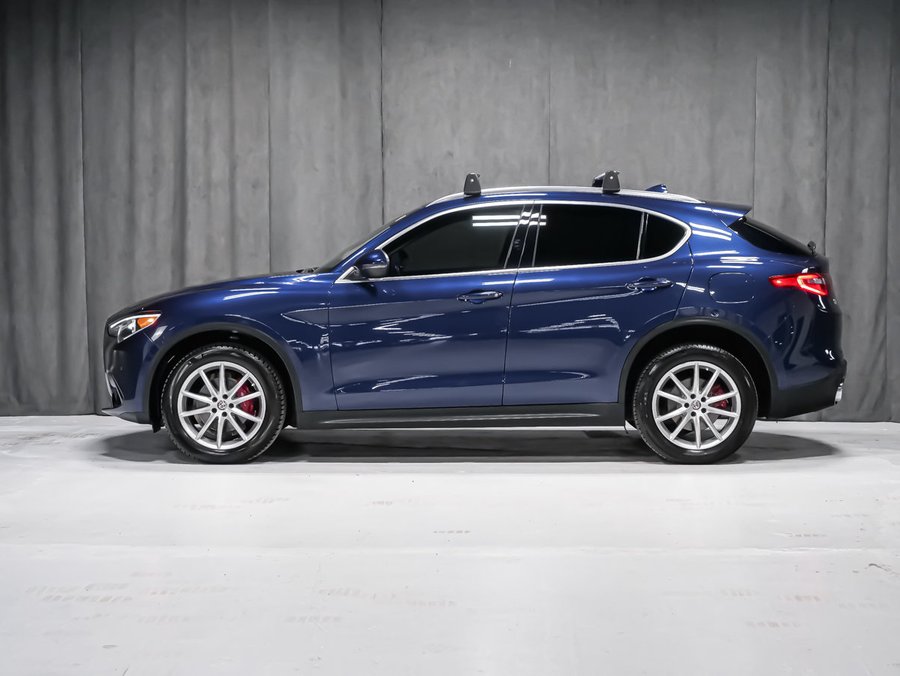 Alfa Romeo Stelvio Ti BARRE DE TOIT DÉMARREUR A DISTANCE 2018 Bleu