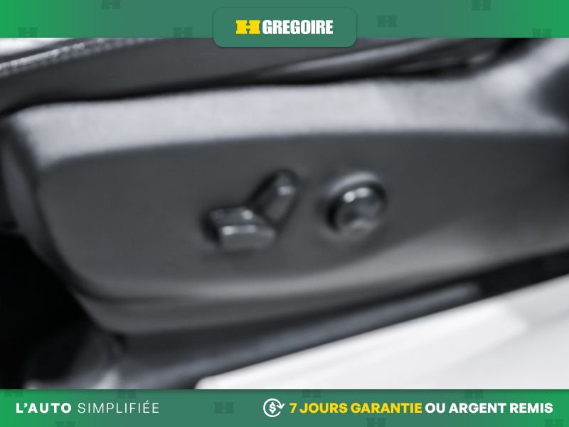 2022 Chrysler Pacifica Grey Blainville - photo #16