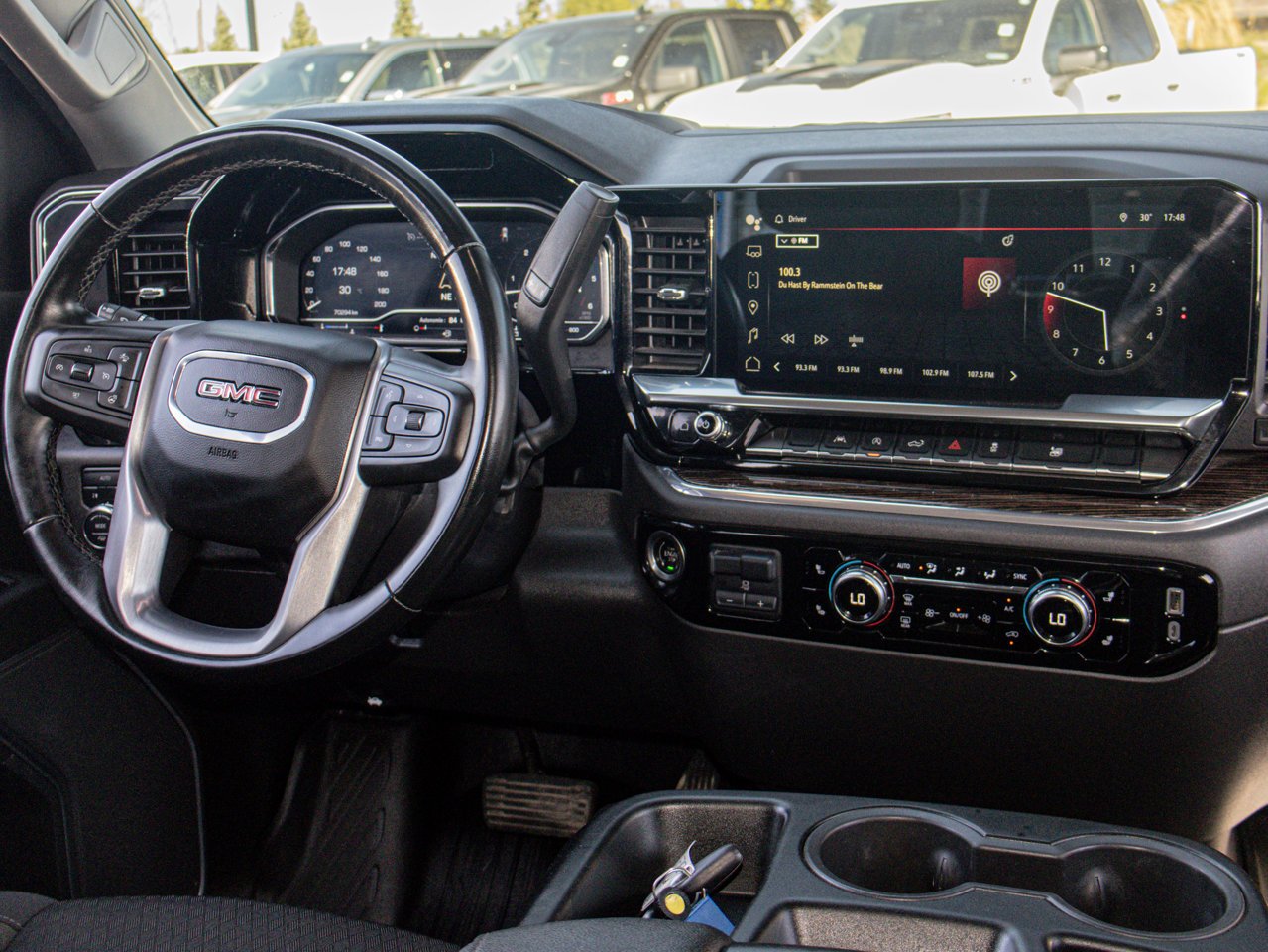 2024 GMC Sierra 1500 4WD Crew Cab 147 Elevation Grey Sherwood Park - photo #31