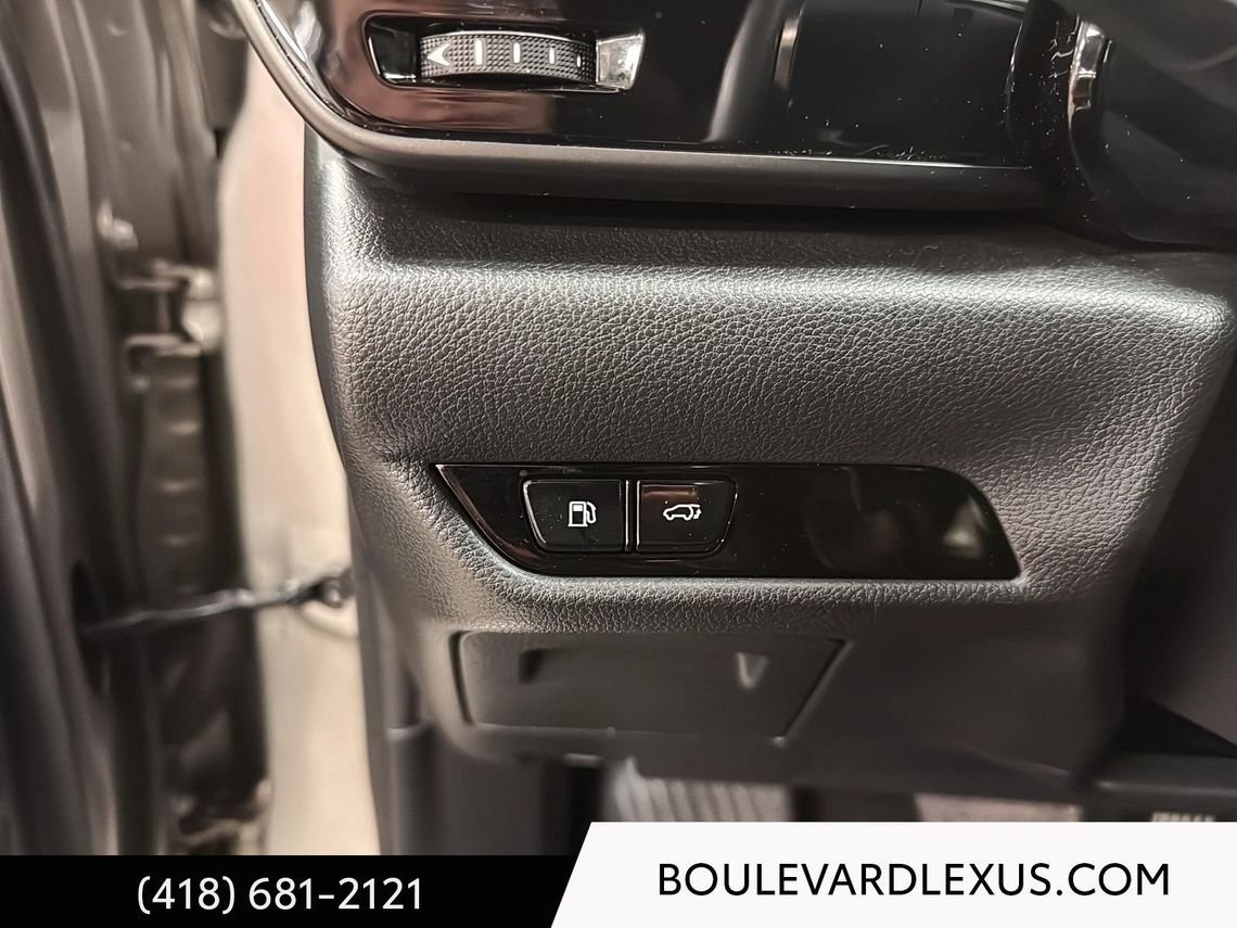 Lexus NX 19487A 2022 Argent Québec - photo #43