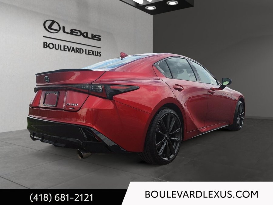 2024 Lexus IS 2024 Red