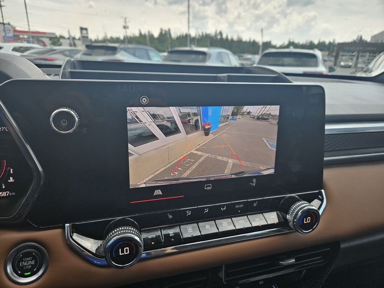 2024 GMC Canyon AT4 cabine multiplace 4RM Grey Thetford Mines - photo #9