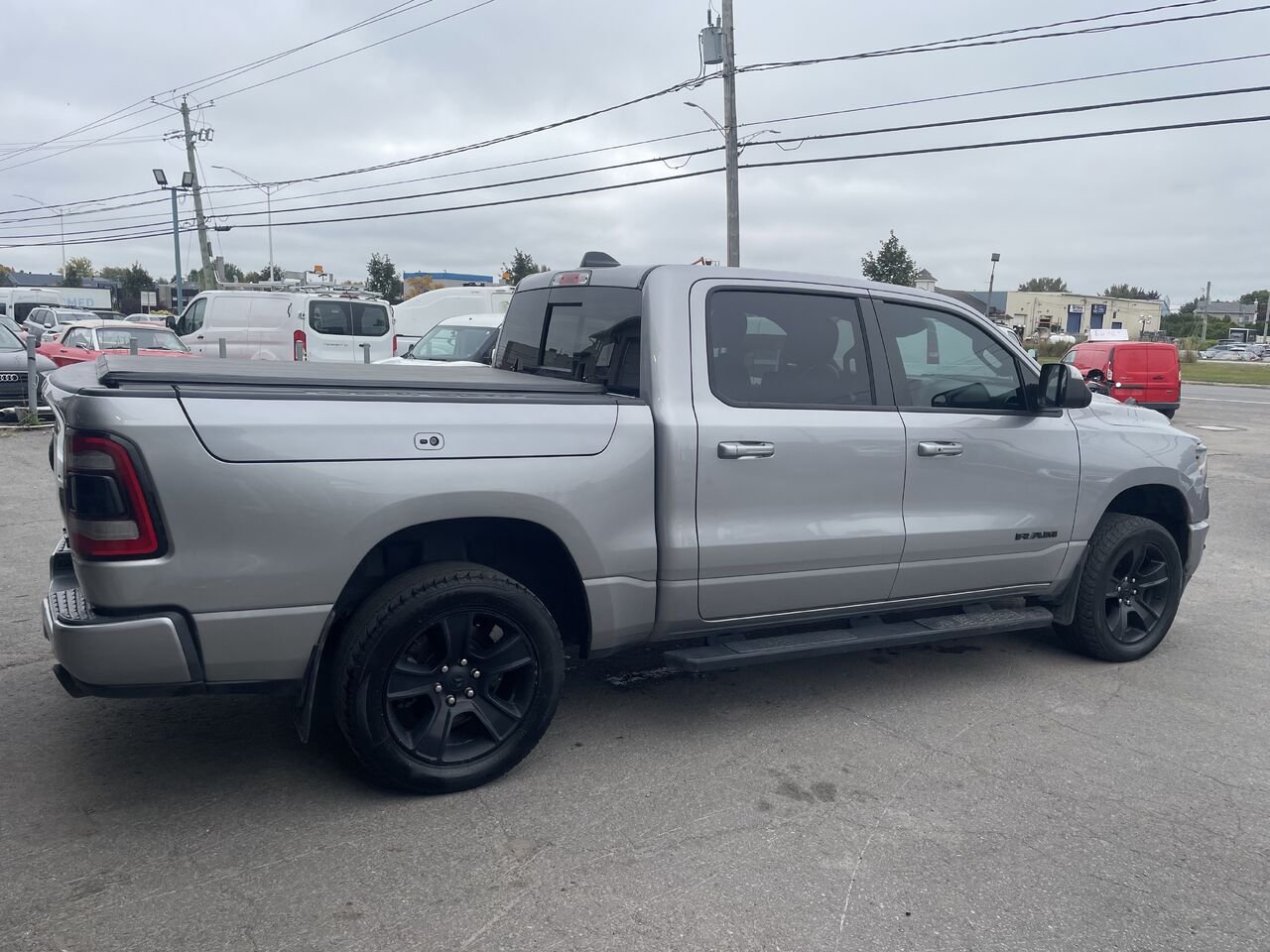 2022 Ram 1500 Grey  - photo #8