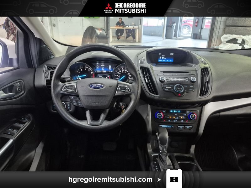 2018 Ford Escape White Laval - photo #18