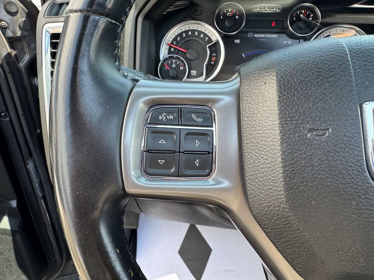 2023 Ram 1500 Classic Grey Saint-Eustache - photo #14