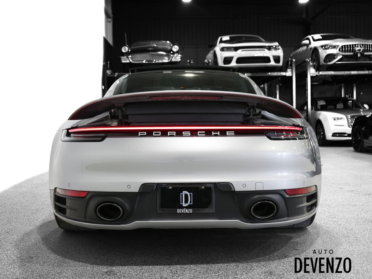 2020 Porsche 911 Silver Saint-Eustache - photo #4