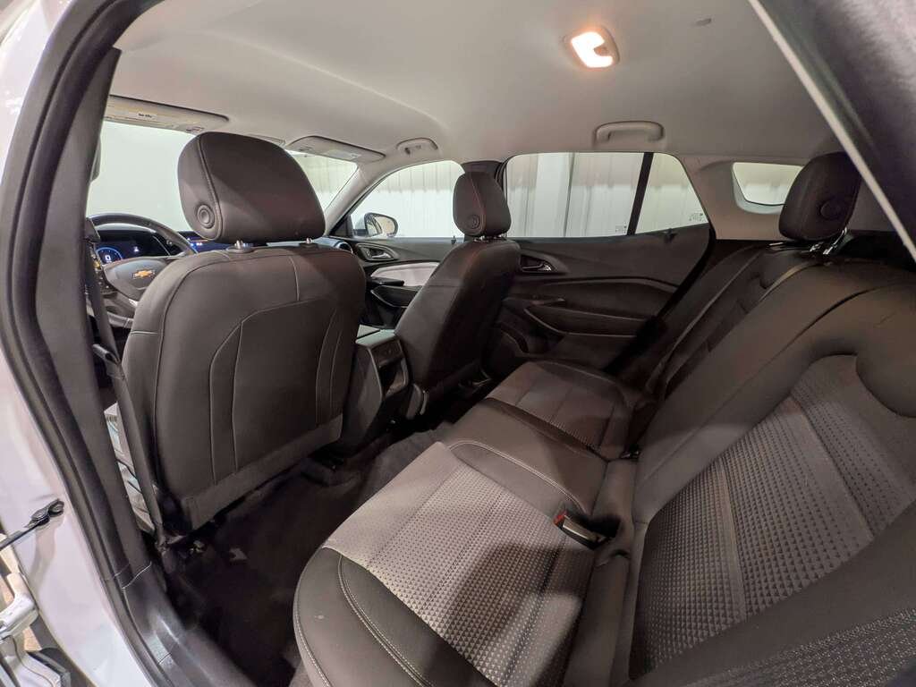 Chevrolet Trax FWD 4dr LT 2025 Blanc Val-David - photo #8