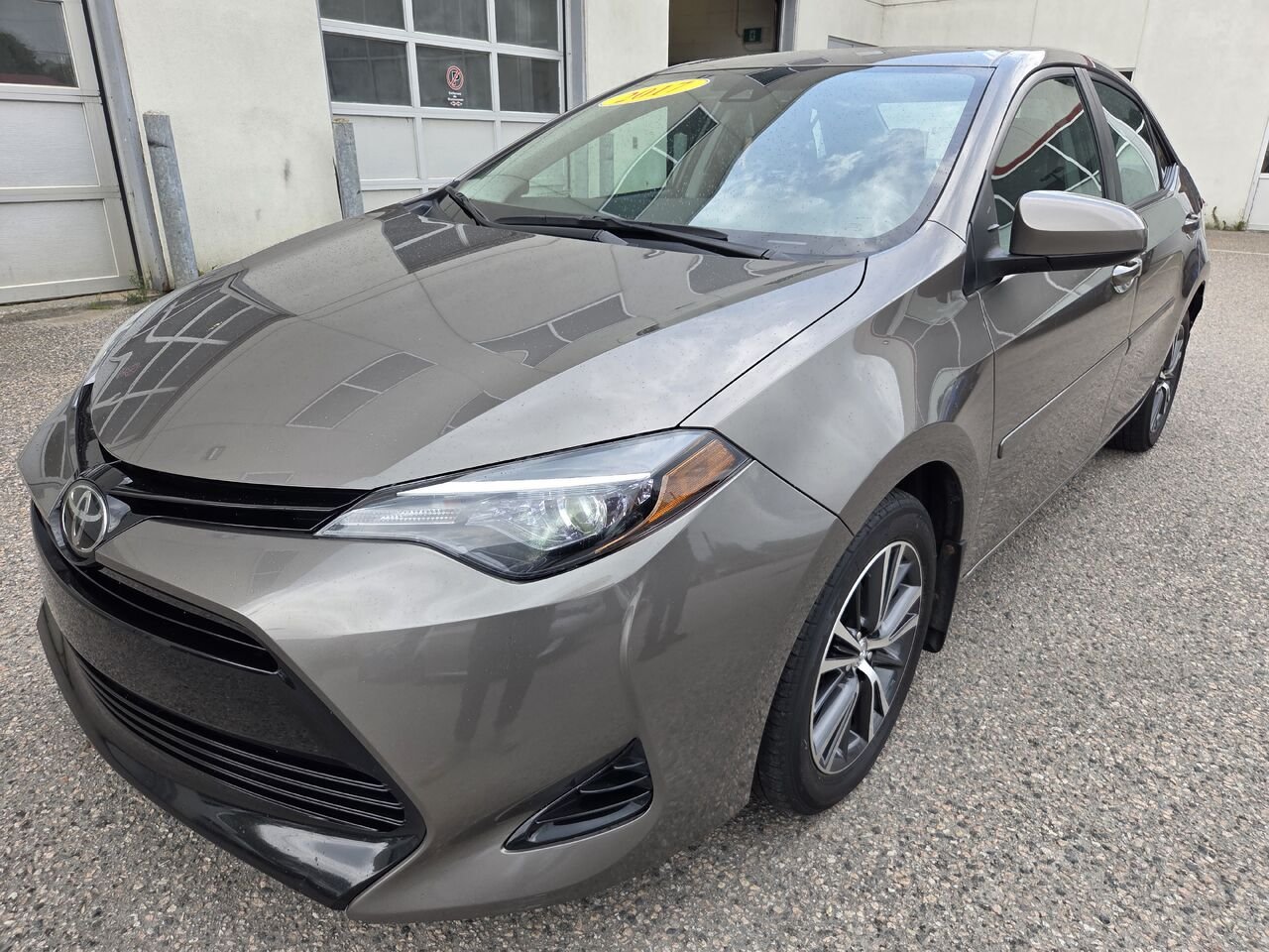 2017 Toyota COROLLA Grey Mont-Laurier - photo #4